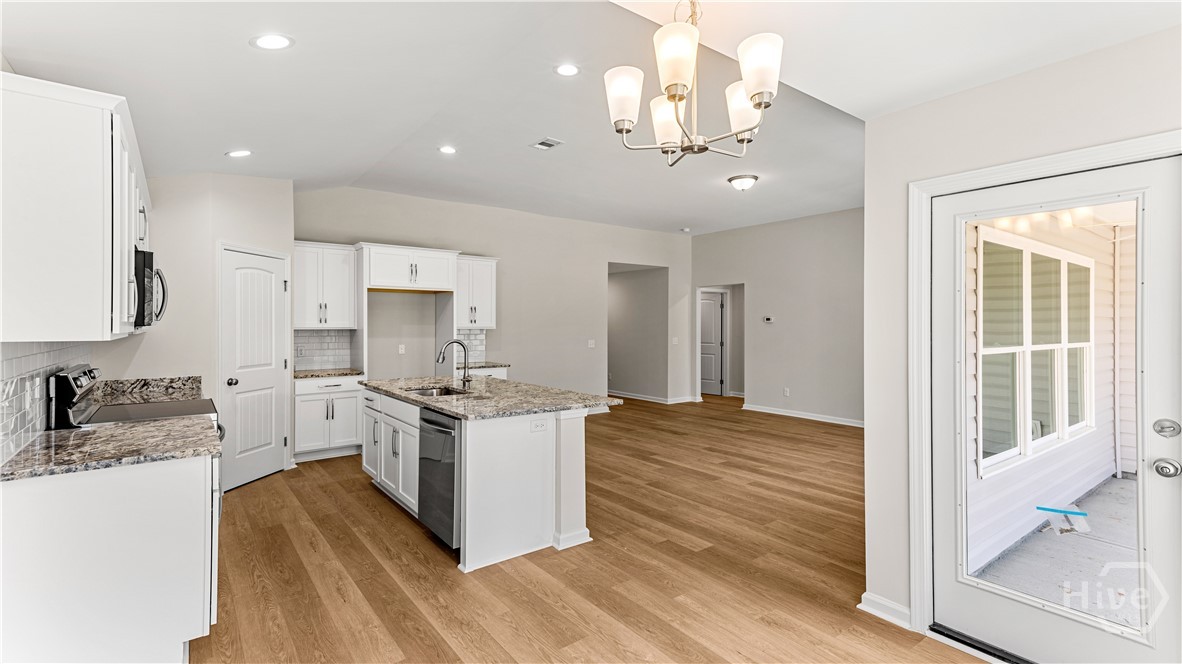 160 Orkney Road Property Photo 4