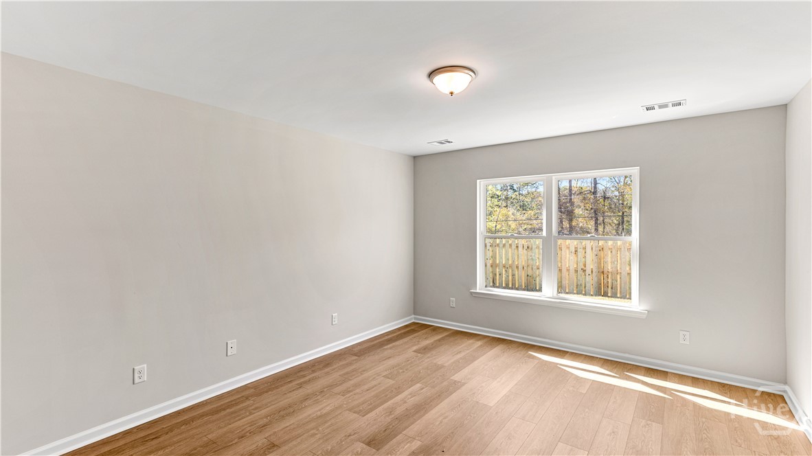 160 Orkney Road Property Photo 11