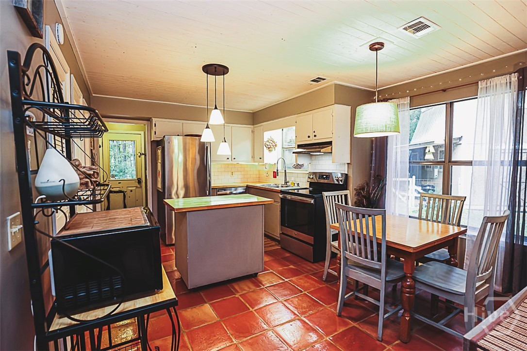 401 Noel C Conaway Road Property Photo 13