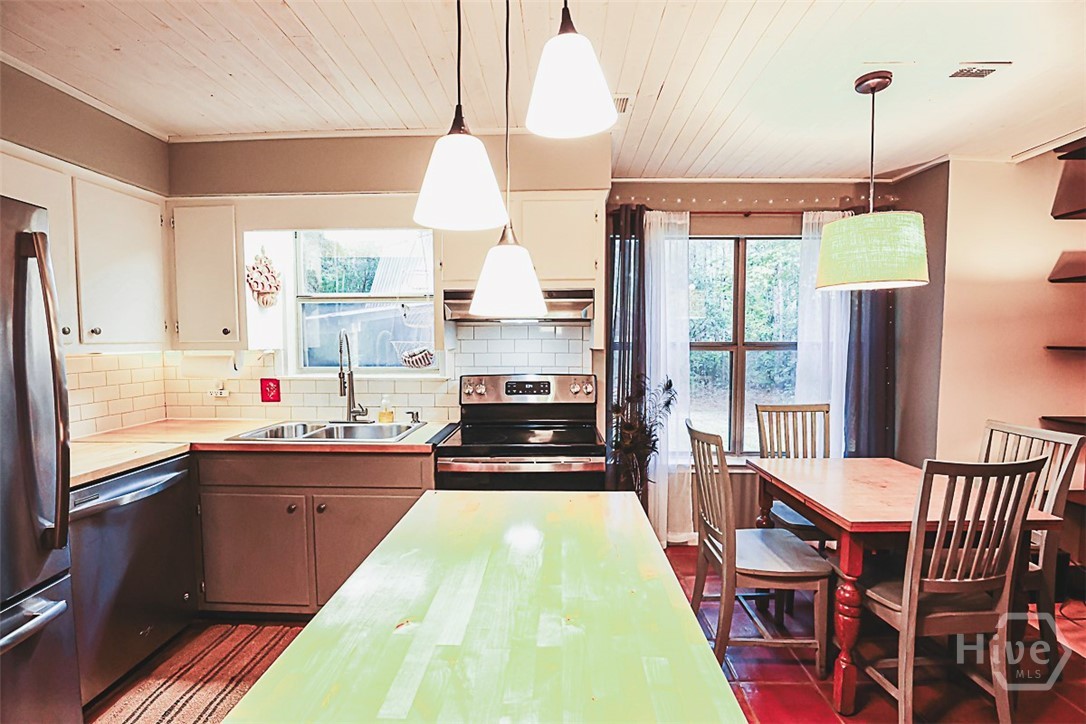 401 Noel C Conaway Road Property Photo 14