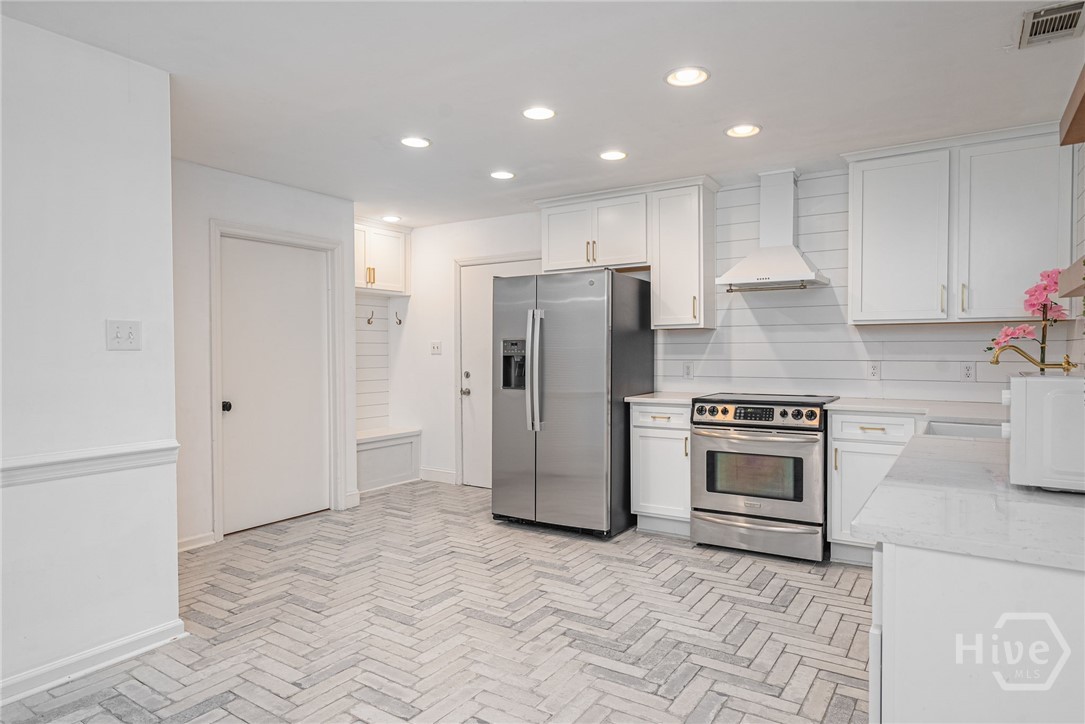 9 Bowline Court Property Photo 7