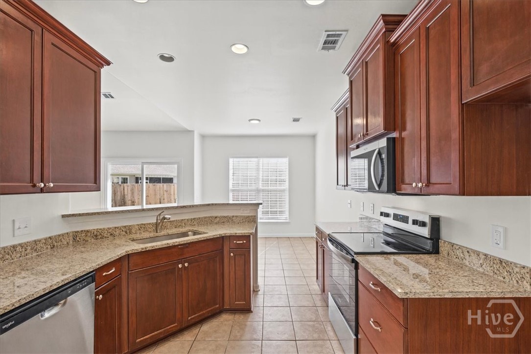 103 Cumberland Way Property Photo 7