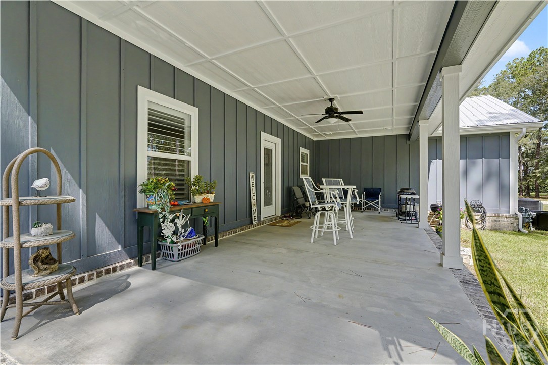 2 Willow Pointe Drive Property Photo 4