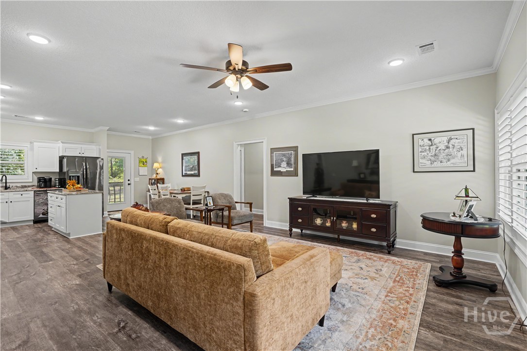 2 Willow Pointe Drive Property Photo 10