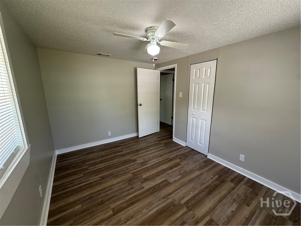 815 E Waldburg Street Property Photo 10