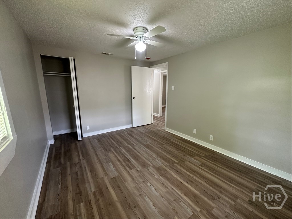 815 E Waldburg Street Property Photo 11