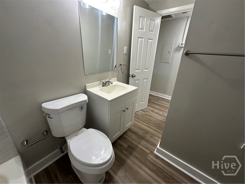 815 E Waldburg Street Property Photo 20