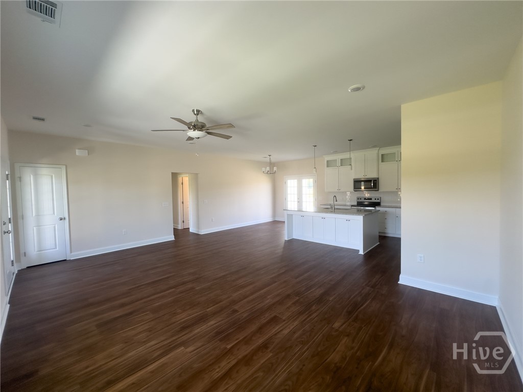 368 Ne Freshwater Lane Property Photo 6