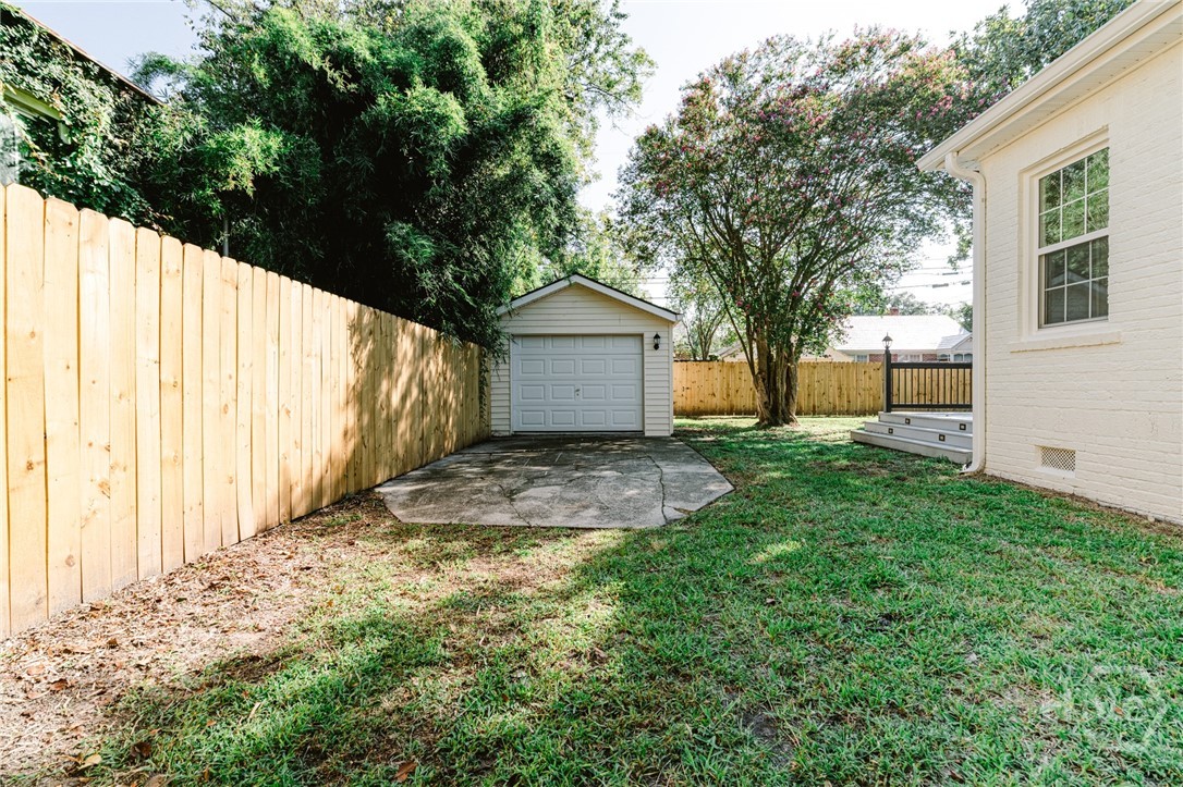 625 E 51st Street Property Photo 54
