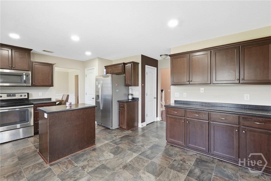 66 Powers Drive Property Photo 10