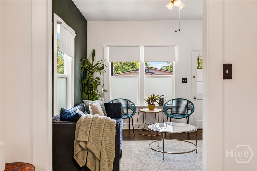 2113 Mell Street Property Photo 11