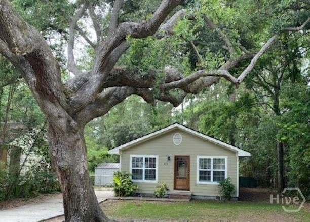 418 Meritta Avenue Property Photo 1