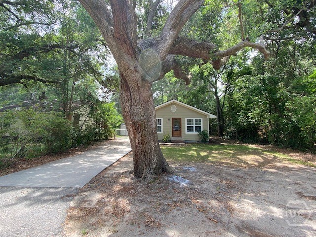 418 Meritta Avenue Property Photo 4