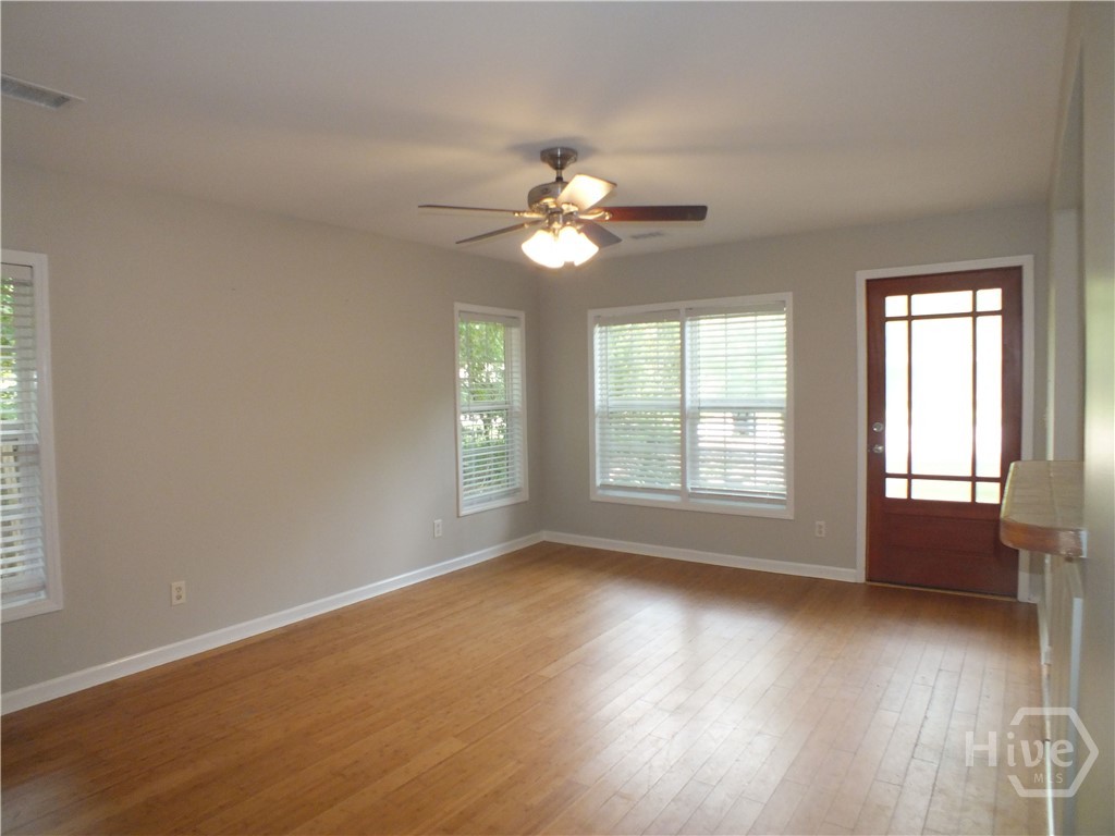 418 Meritta Avenue Property Photo 6