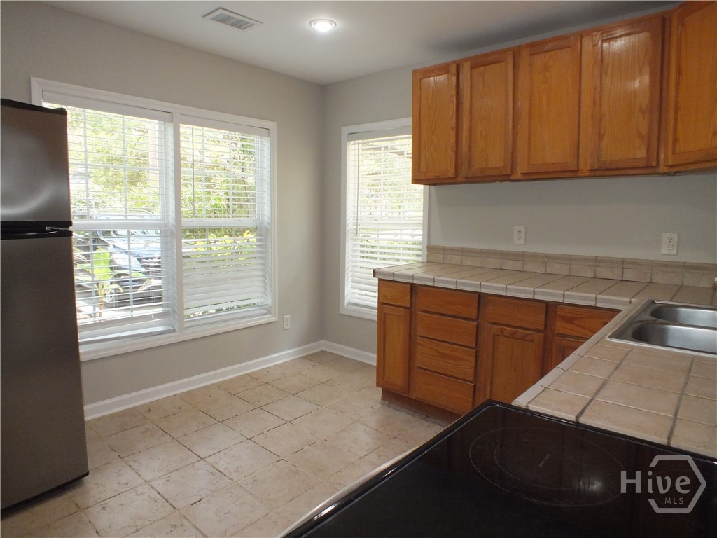 418 Meritta Avenue Property Photo 10