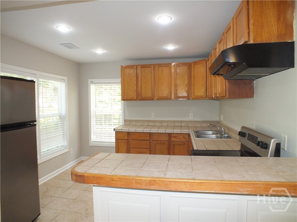 418 Meritta Avenue Property Photo 11