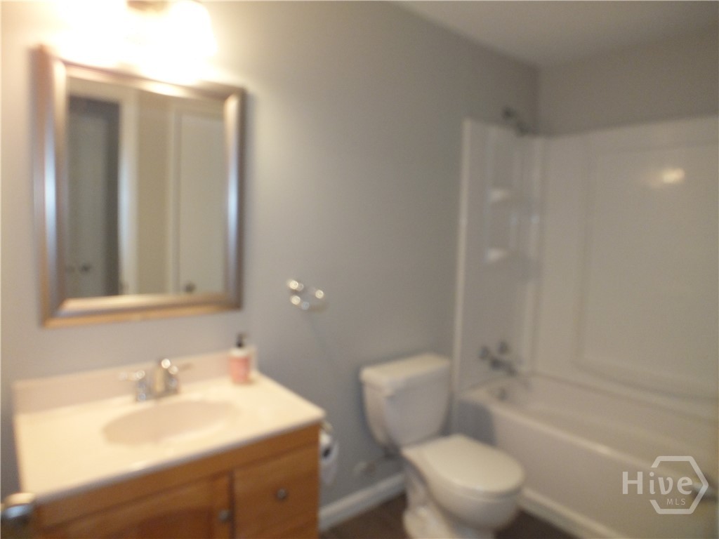 418 Meritta Avenue Property Photo 16