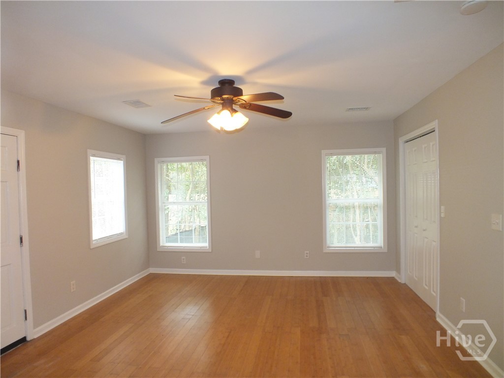 418 Meritta Avenue Property Photo 19