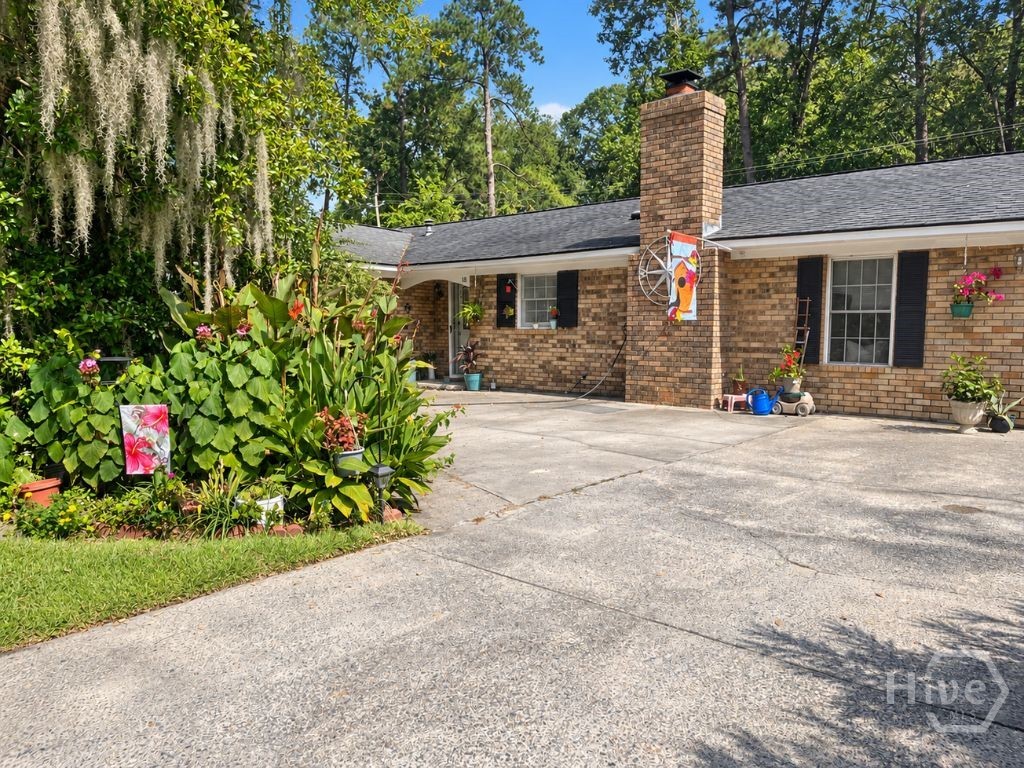 18 E Stillwood Circle Property Photo 3