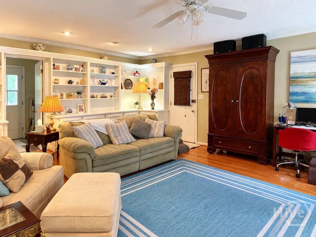 18 E Stillwood Circle Property Photo 18