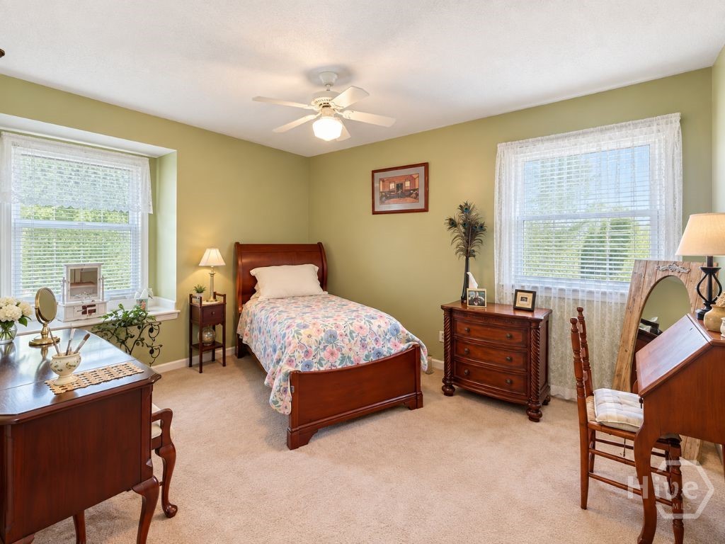 18 E Stillwood Circle Property Photo 20