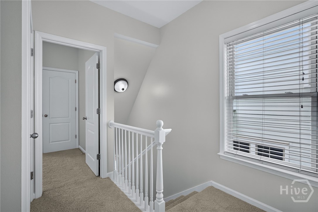 425 E 31st Street Property Photo 22