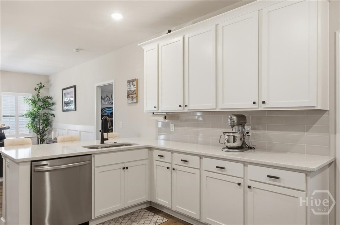 205 Wexford Drive Property Photo 14