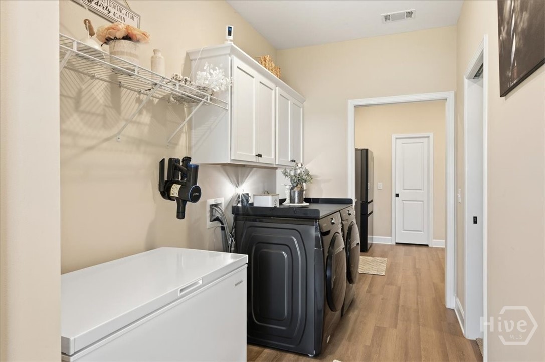 205 Wexford Drive Property Photo 31