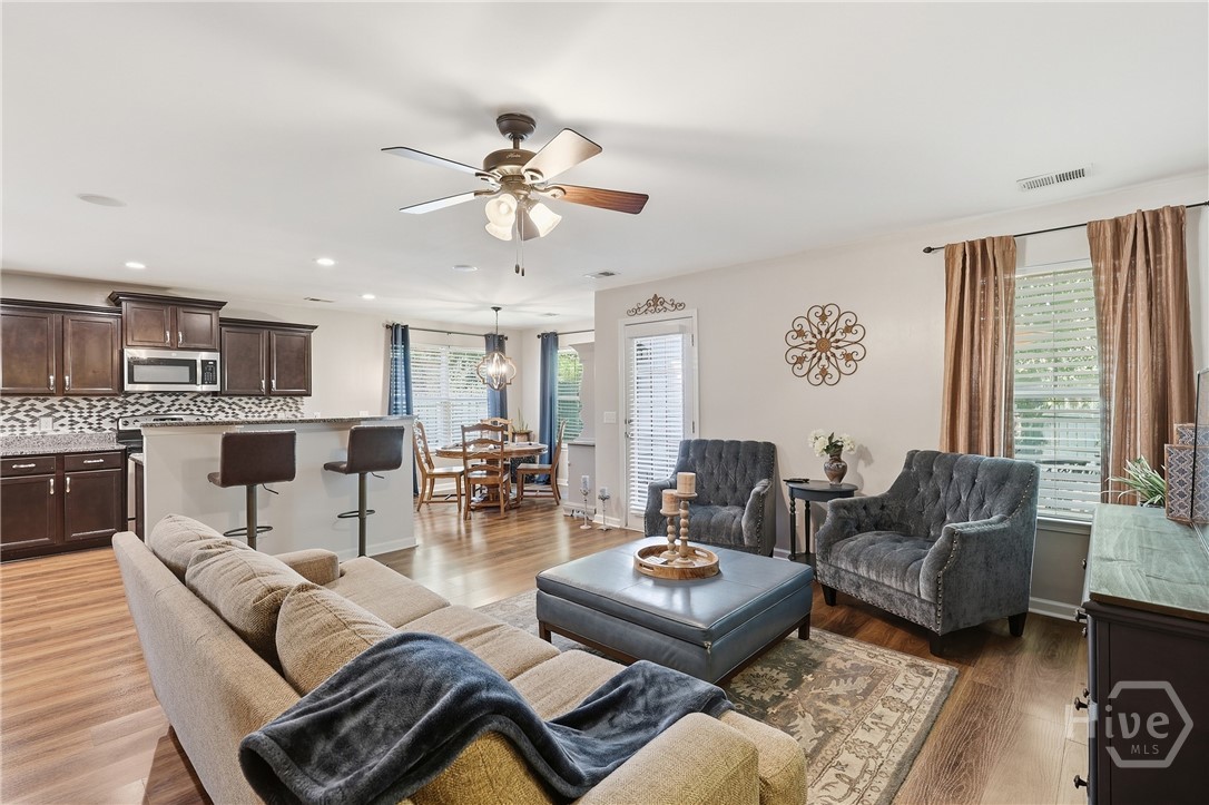 620 Garden Hills Loop Property Photo 7