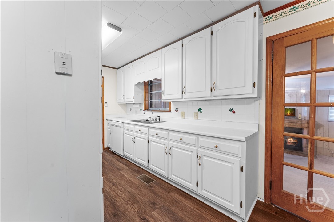 505 Hope Street Property Photo 21