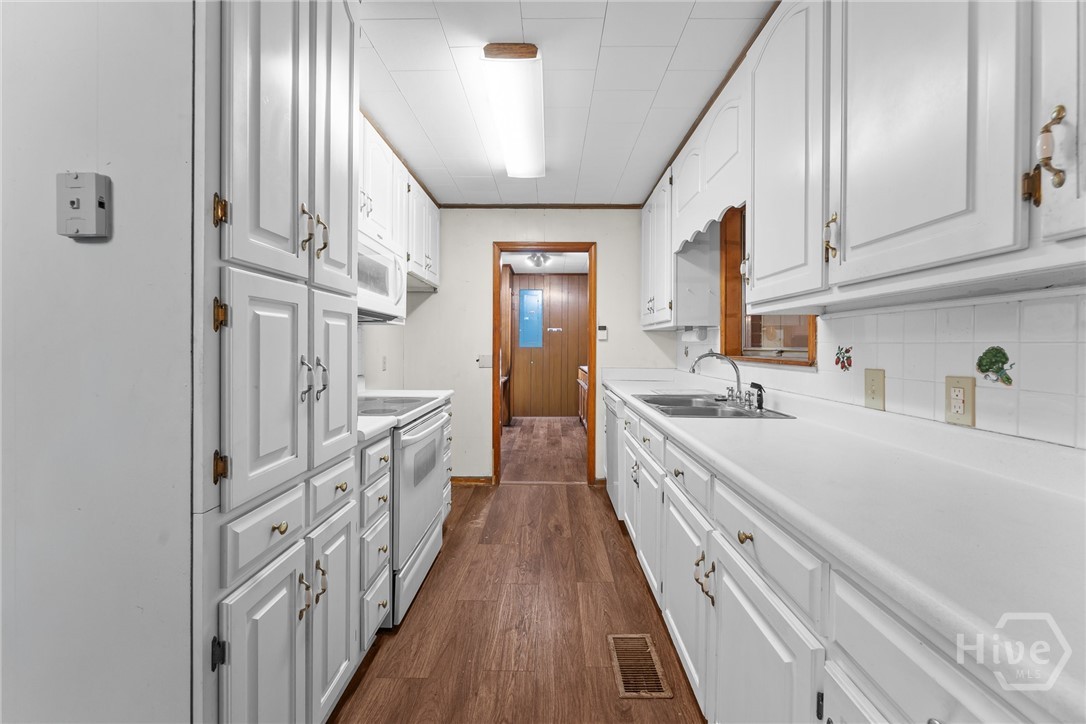 505 Hope Street Property Photo 22