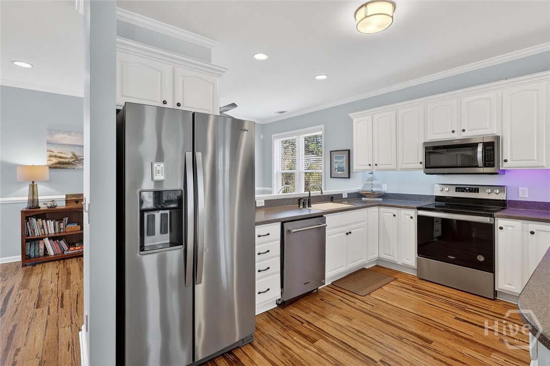 145 S Campbell Avenue E Property Photo 8