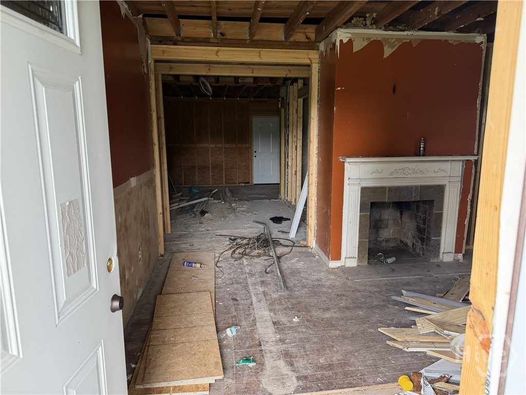 127 Elm Circle Property Photo 6