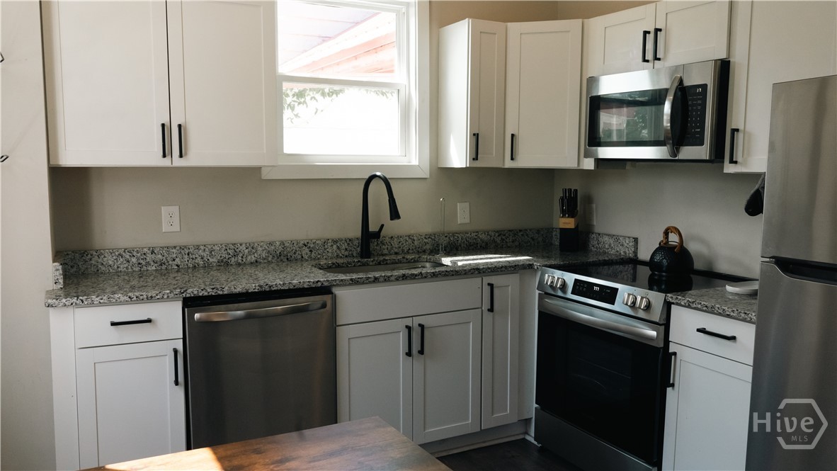 1203 E 33rd Street Property Photo 7