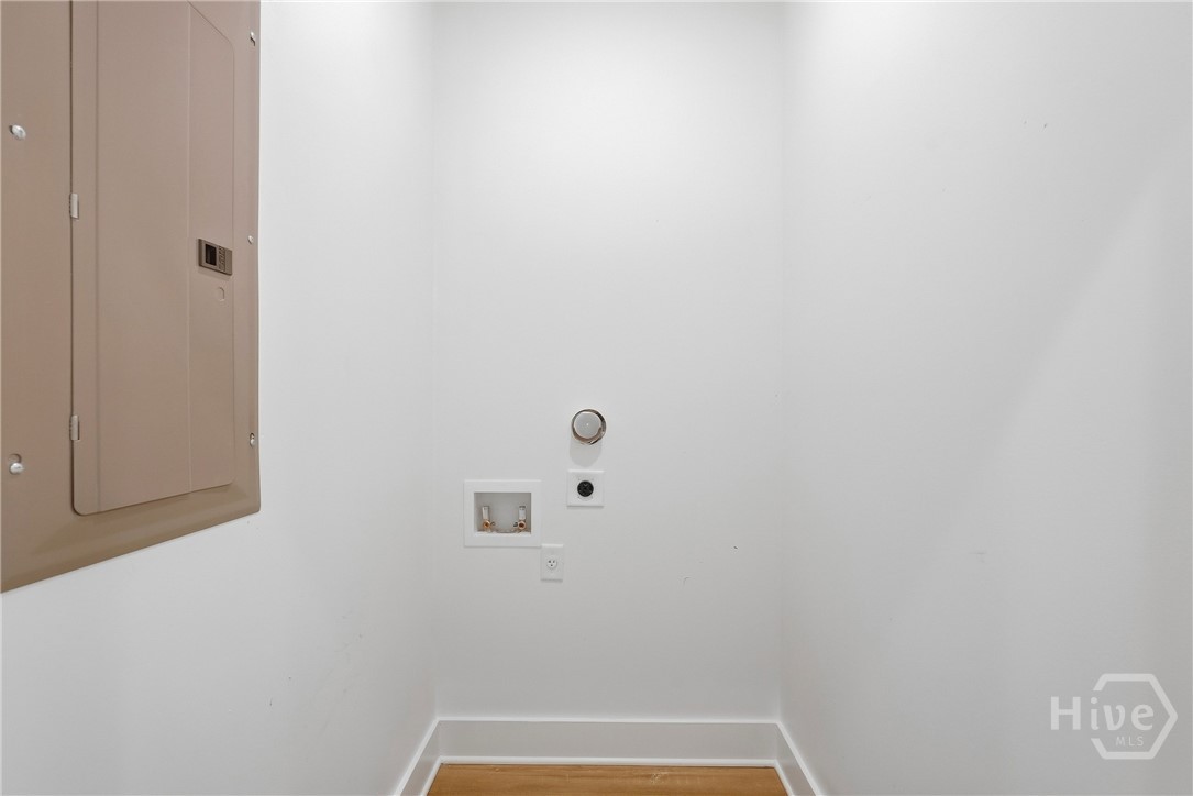 707 E 32nd Street Property Photo 27
