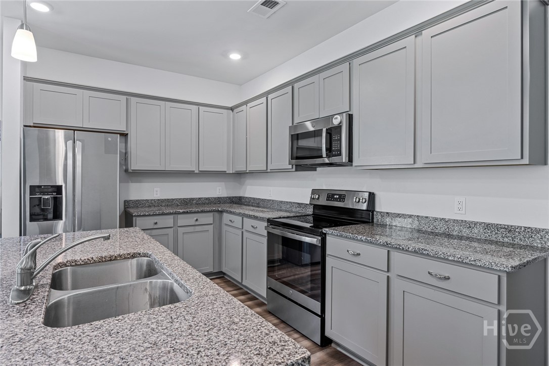 1009 Easthaven Boulevard Property Photo 10