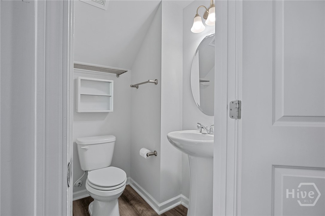 1009 Easthaven Boulevard Property Photo 12