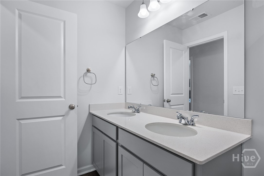 1009 Easthaven Boulevard Property Photo 29