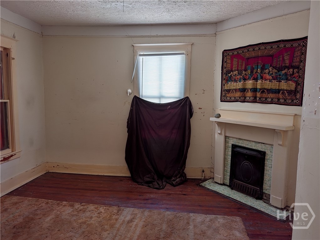 1104 E 32nd Street Property Photo 4