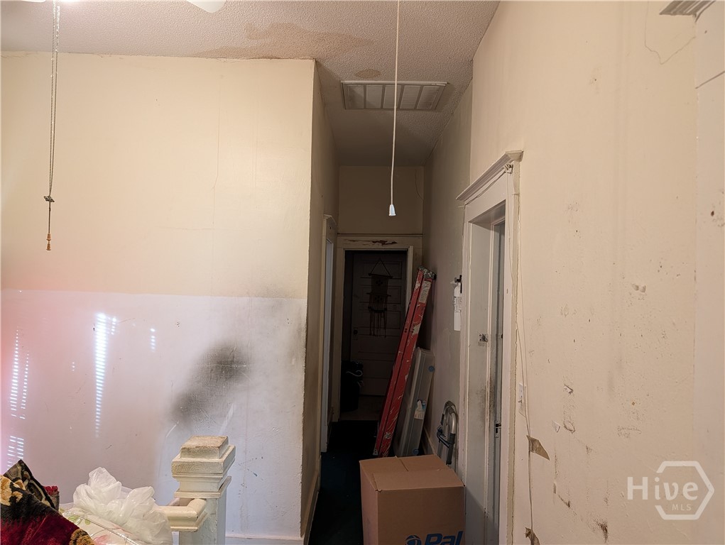 1104 E 32nd Street Property Photo 6