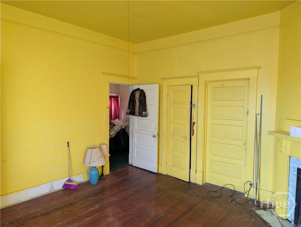 1104 E 32nd Street Property Photo 12