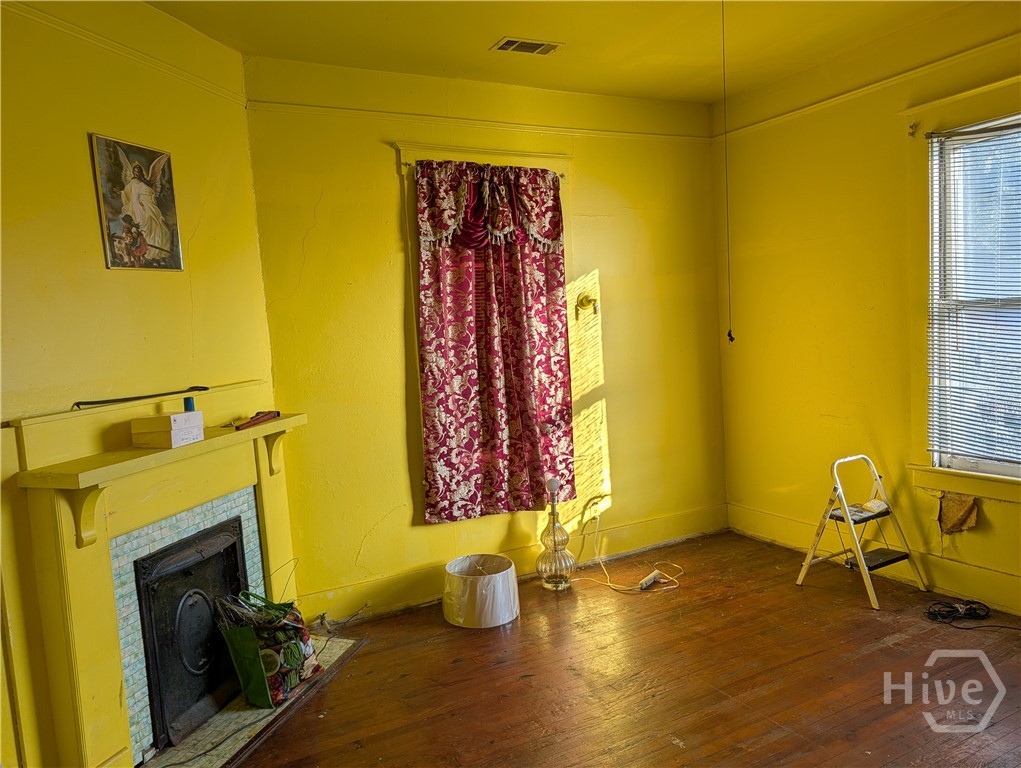 1104 E 32nd Street Property Photo 13
