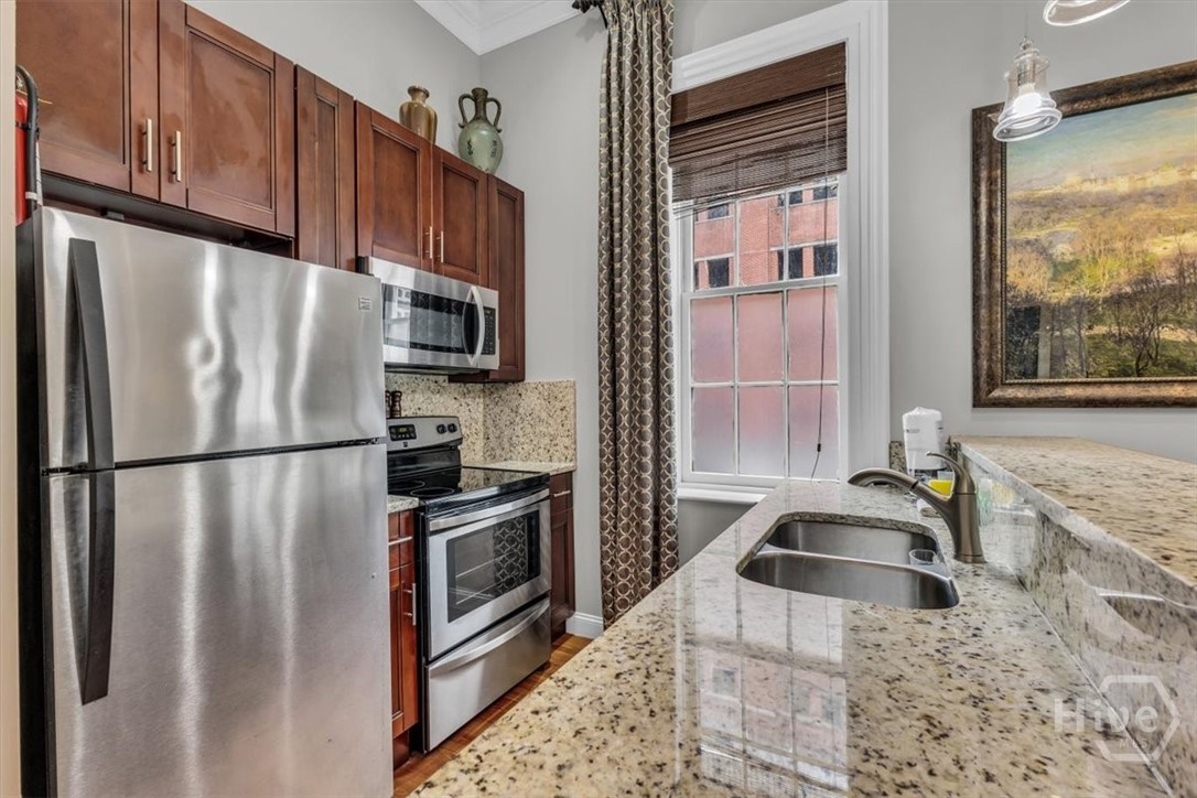 115 E Bay Street Property Photo 28