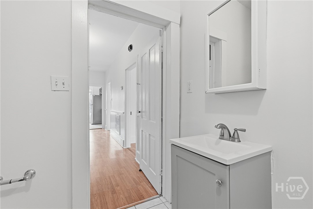 218 W Anderson Street Upper Unit Property Photo 26