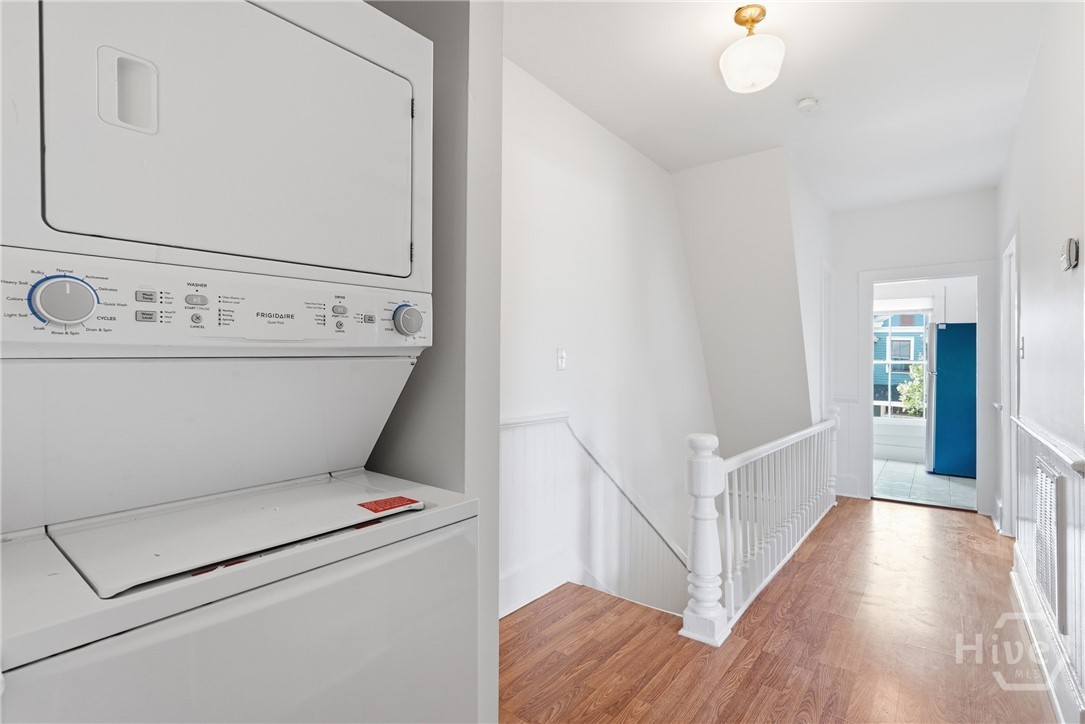 218 W Anderson Street Upper Unit Property Photo 32