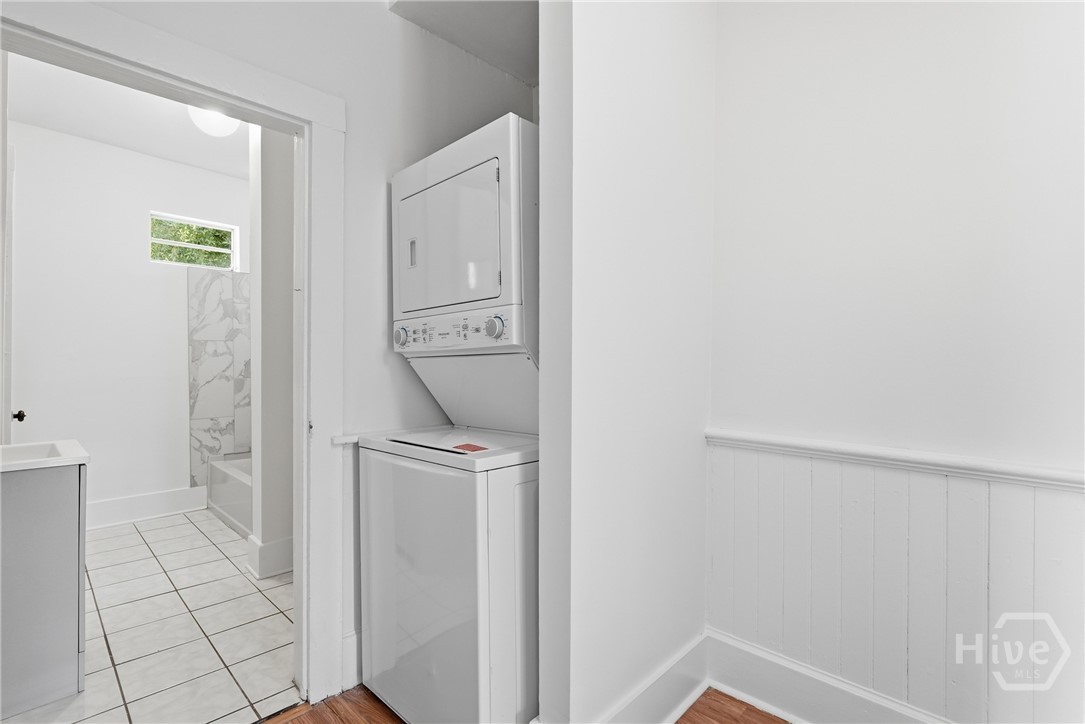218 W Anderson Street Upper Unit Property Photo 34