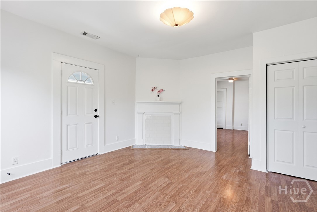218 W Anderson Street Upper Unit Property Photo 45