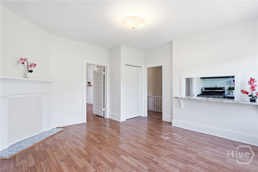 218 W Anderson Street Upper Unit Property Photo 46