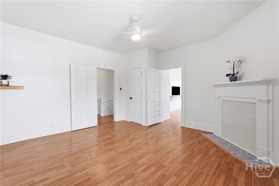 218 W Anderson Street Upper Unit Property Photo 56