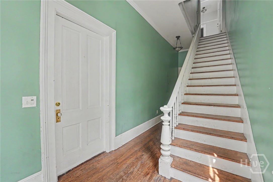 308 E Waldburg Street Property Photo 7